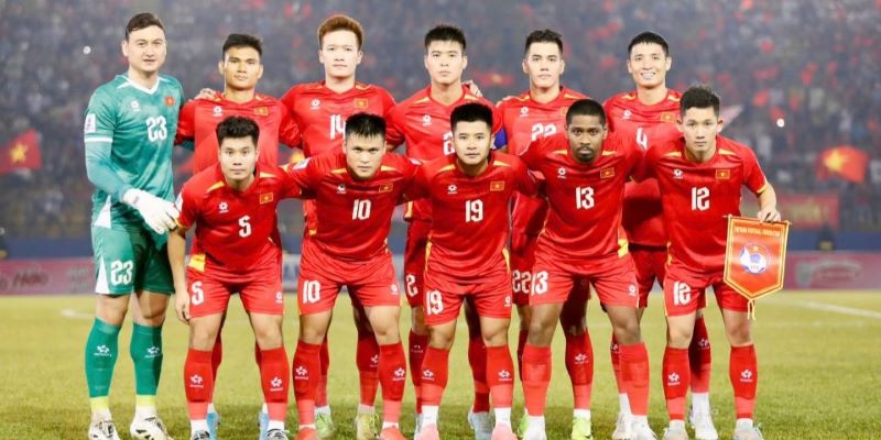 Phân tích kèo dựa trên dữ liệu phong độ và đội hình